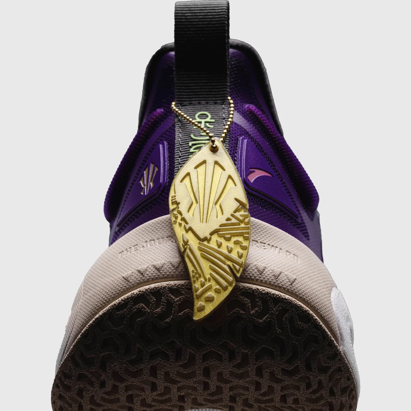 Kyrie Irving - Kai 1 Basketball Shoes